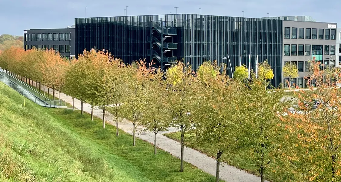Neubau eines Parkhauses in Dortmund mit Lagerfläche und Logistikfläche im Erdgeschoss Generalübernehmer Willy Johannes Bau GmbH & Co. KG